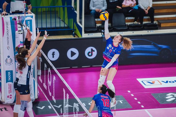 Volley A1/F: la Wash4green Pinerolo rincorre in casa il sogno play-off Volley A1/F: la Wash4green Pinerolo rincorre in casa il sogno play-off