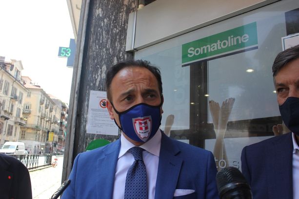 Vaccini, in Piemonte richiamo con AstraZeneca per gli Under 60? "Rispettiamo la libertà personale" [VIDEO]