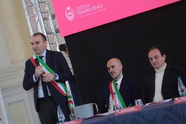 Il Giro a Superga nel giorno degli Invincibili. Lo Russo: "Bellissimo messaggio di sport”. Ma i tifosi chiedono di cambiare il percorso Il Giro a Superga nel giorno degli Invincibili. Lo Russo: "Bellissimo messaggio di sport”. Ma i tifosi chiedono di cambiare il percorso