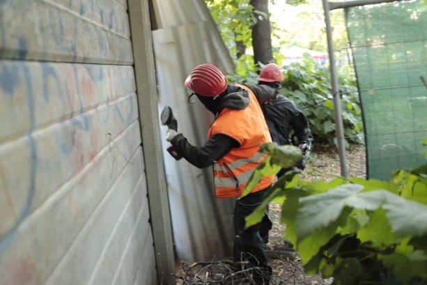 Climate Social Camp: rioccupata l'ex caserma Lamarmora, tra i quartieri Cenisia, San Paolo e Cit Turin