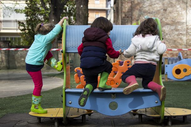In Piemonte approvata all'unanimità la nuova legge sui servizi educativi per i bimbi tra 0 e 6 anni In Piemonte approvata all'unanimità la nuova legge sui servizi educativi per i bimbi tra 0 e 6 anni