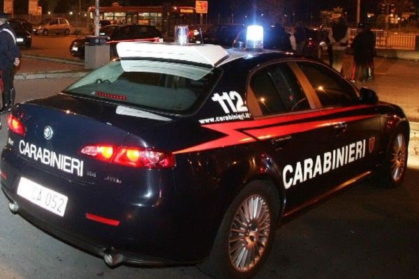 Un 30enne di Torino muore in casa ad Albenga: indagano i Carabinieri