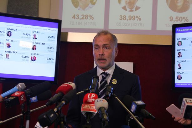 Comunali, Damilano ci crede ancora: “Partita aperta, parleremo di più alle periferie” [VIDEO]