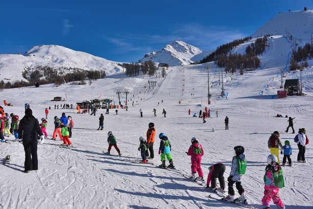 Turismo invernale: il 35% degli italiani pensa a una vacanza e di questi il 49% sceglierebbe il Piemonte