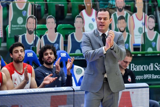 Il dado è tratto: è Roijakkers il nuovo allenatore di Varese