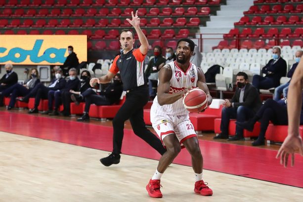 Miracolo a Masnago: allora Varese sa difendere! Brindisi battuta Miracolo a Masnago: allora Varese sa difendere! Brindisi battuta