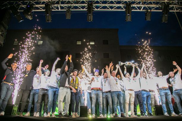 FOTO e VIDEO - La festa dei Mastini: l'hockey ha riconquistato questa città