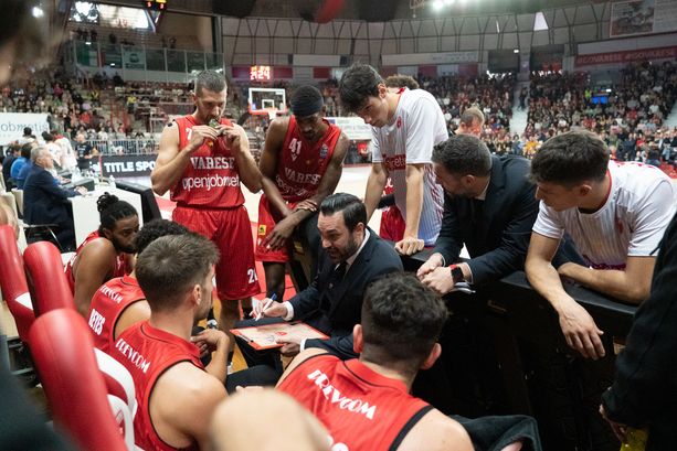 Varese, un'altra beffa, ancora più grave: Trento espugna Masnago all'overtime Varese, un'altra beffa, ancora più grave: Trento espugna Masnago all'overtime