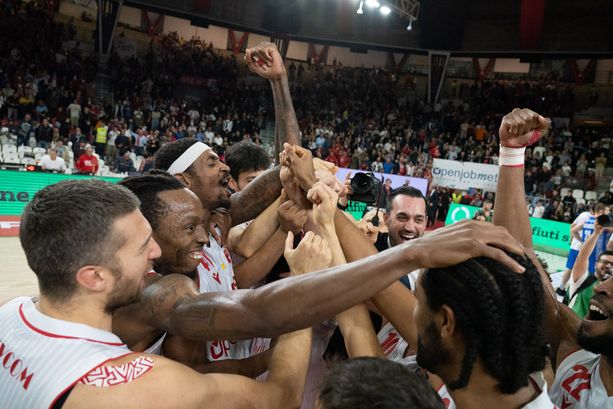 LA PARTITA - Quel Sorpasso del Poz alla Virtus, in una sfida come oggi. Tutti a Masnago, casomai si scrivesse la storia