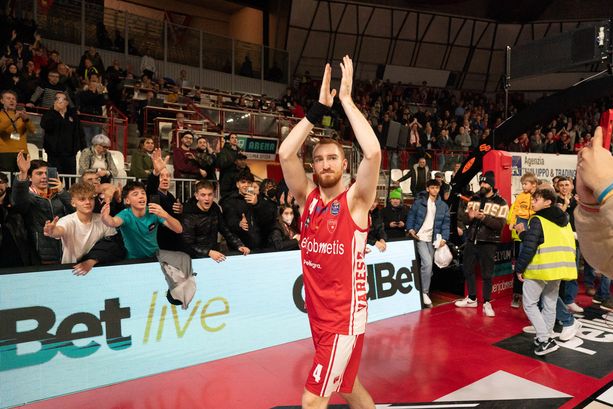 TREVISO-VARESE, la diretta. Decine di varesini al seguito di Mannion e compagni