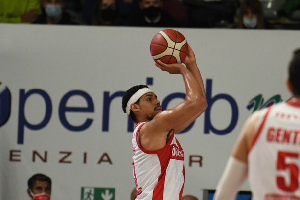 La vittoria che spegne la fotocopiatrice delle sciagure. Ma non i pensieri La vittoria che spegne la fotocopiatrice delle sciagure. Ma non i pensieri