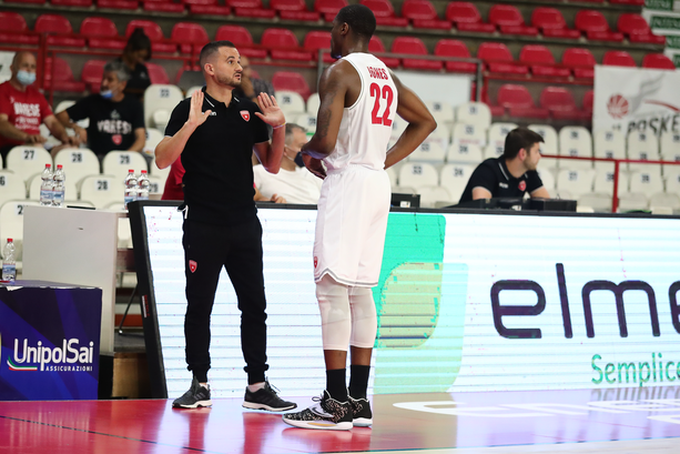 IL COMMENTO DI FABIO GANDINI - La nuova Varese e il tiro da 3: una volta era tutto e piangevamo... ma oggi?