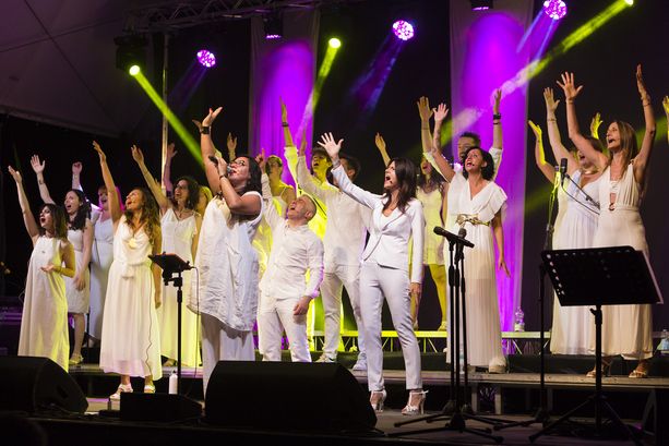 CHE FARE NEL WEEKEND - Festa degli Alpini a Capolago, musica Gospel, street food e camminate nella natura per tre giorni con tutta la famiglia