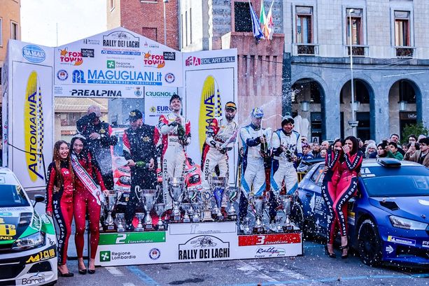 Il trionfo di Andrea Crugnola al 33° Rally dei Laghi: «Un'edizione non scontata, siamo davvero molto contenti. Ora guardiamo al Campionato Italiano» Il trionfo di Andrea Crugnola al 33° Rally dei Laghi: «Un'edizione non scontata, siamo davvero molto contenti. Ora guardiamo al Campionato Italiano»