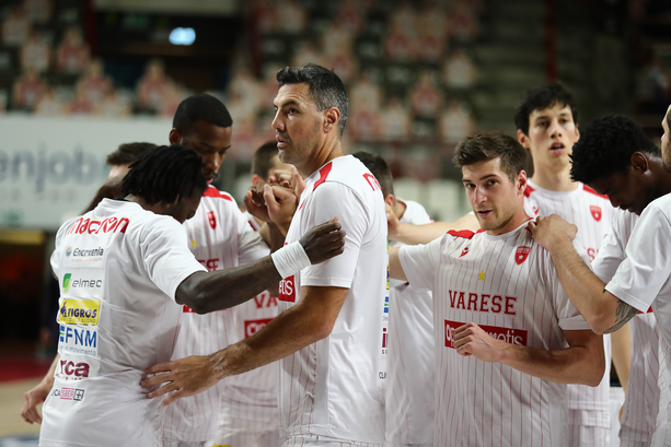 Il messaggio del capitano e la promessa mantenuta. Sì, è salvezza: ma, cara Varese, niente uno mas…