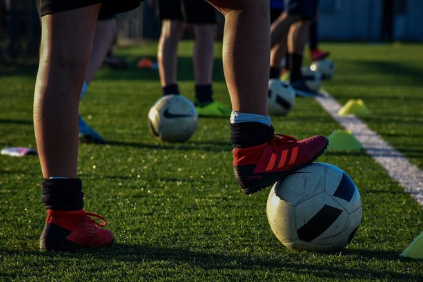 Un calciatore della Varesina positivo al Covid. «Isolato e sottoposto a tampone il resto del gruppo e ambienti sanificati» Un calciatore della Varesina positivo al Covid. «Isolato e sottoposto a tampone il resto del gruppo e ambienti sanificati»