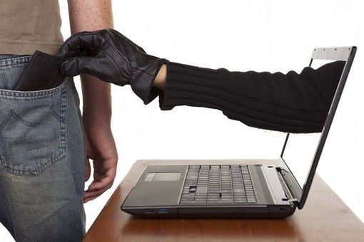 Sedici misure cautelari eseguite dai carabinieri per truffe informatiche
