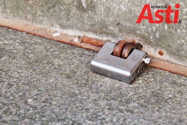 Commercio in crisi, l'opposizione attacca: "Perché Asti ha rinunciato al bando da 7,2 milioni?"