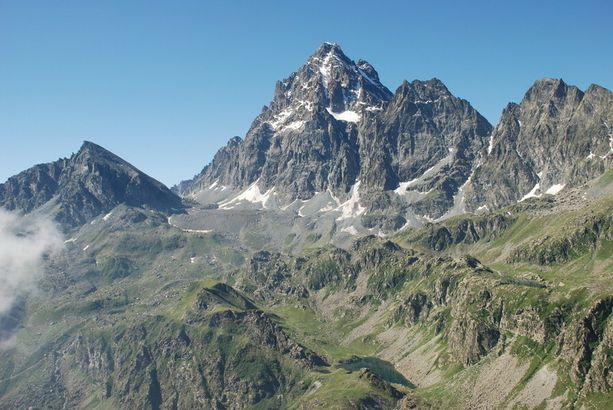 Non rientrano dal giro del Monviso: allertati i soccorsi, ma erano solo senza connessione