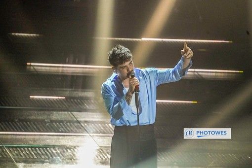 Sanremo 2025, vince Olly con "Balorda Nostalgia". Niente da fare per il torinese Willie Peyote