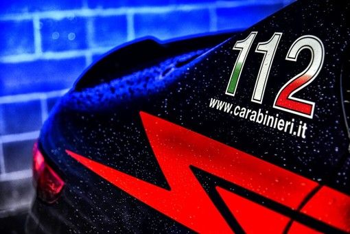 Minorenne ruba in un bar di Mesenzana, colto sul fatto dai carabinieri e arrestato Minorenne ruba in un bar di Mesenzana, colto sul fatto dai carabinieri e arrestato