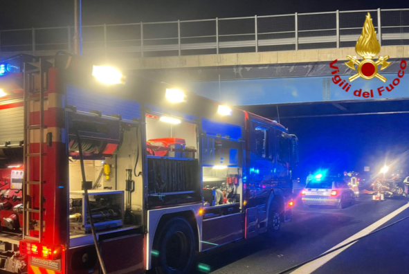 Identificato il pedone dilaniato sul tratto astigiano dell'A21, si fa strada l'ipotesi dell'abbandono Identificato il pedone dilaniato sul tratto astigiano dell'A21, si fa strada l'ipotesi dell'abbandono