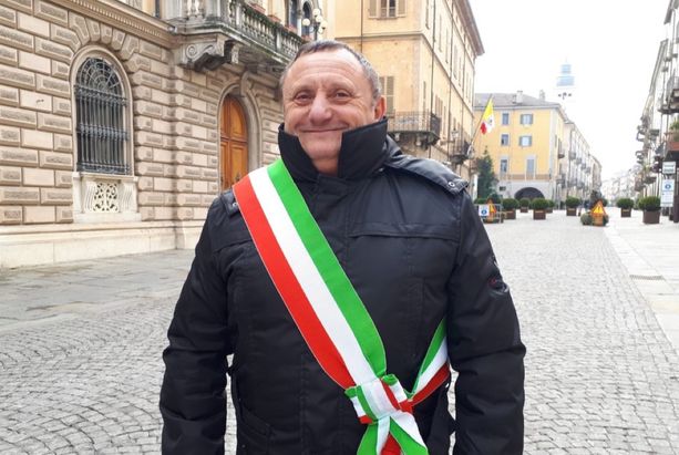 L’ex sindaco di Santo Stefano Roero Renato Maiolo condannato a due anni per i maltrattamenti alla dipendente comunale L’ex sindaco di Santo Stefano Roero Renato Maiolo condannato a due anni per i maltrattamenti alla dipendente comunale