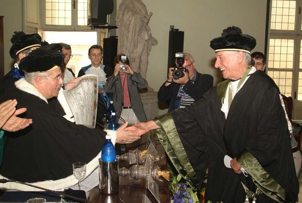 Si fa spazio sul web la proposta di istituire una Giornata in memoria di Piero Angela Si fa spazio sul web la proposta di istituire una Giornata in memoria di Piero Angela