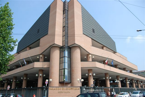 Inchiesta affidi, la Procura: “Se accertate, condotte rappresentano pregiudizio per i minori e le loro famiglie”