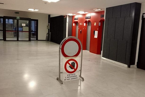 Terminato l'interrogatorio di Toti in un palazzo di giustizia blindato. L'avvocato: “Parleremo la prossima settimana” Terminato l'interrogatorio di Toti in un palazzo di giustizia blindato. L'avvocato: “Parleremo la prossima settimana”