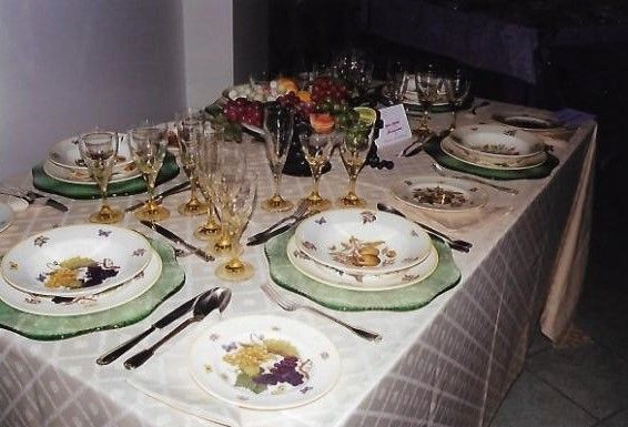 Le ‘Tavole imbandite’ tornano a Torre Pellice per aiutare la parrocchia a riparare chiesa e Priorato