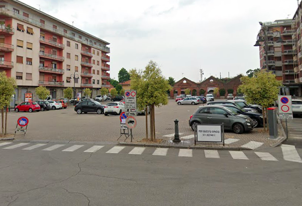 Crescentino: dopo anni ritorna il luna park in piazza Garibardi Crescentino: dopo anni ritorna il luna park in piazza Garibardi