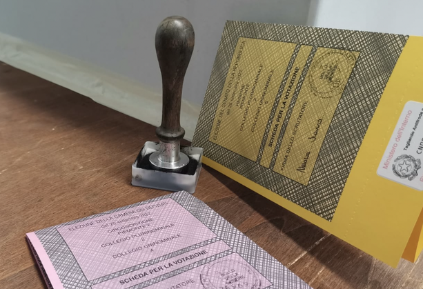 Elezioni Politiche, in provincia di Varese a mezzogiorno affluenza in lieve aumento: ha votato un elettore su cinque Elezioni Politiche, in provincia di Varese a mezzogiorno affluenza in lieve aumento: ha votato un elettore su cinque