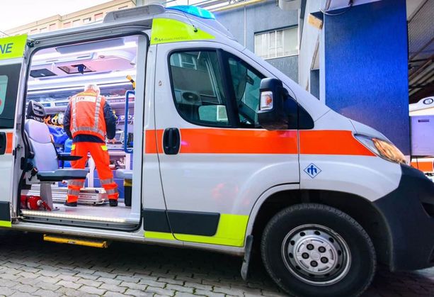 Giornata nera sulle strade della provincia per i pedoni: investite in poche ore quattro persone, tra cui una 95enne e una 14enne Giornata nera sulle strade della provincia per i pedoni: investite in poche ore quattro persone, tra cui una 95enne e una 14enne