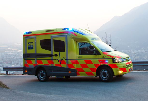 Gravi ferite per un pedone, investito da un'autopostale a Bellinzona