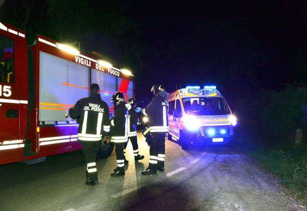 Sommozzatore soccorso nella acque del lago Maggiore a Castelveccana