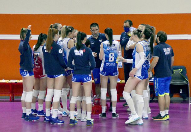 Volley A2/F: il cammino verso l’A1 parte da Pinerolo