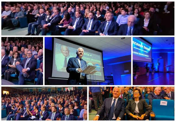 Imperia, Scajola alla platea dell'Auditorium: &quot;Pensiamo alla città del futura&quot; (foto e video)