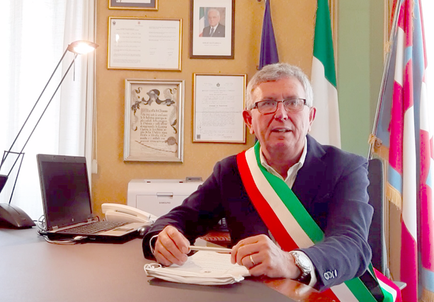 'Ndrangheta a Chivasso, il sindaco Claudio Castello sulle intercettazioni telefoniche: &quot;Sono una persona perbene&quot;