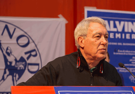 Bossi e il voto a Forza Italia, Speroni: «Stupito, è un’anomalia. Espulsione possibile ma auspico un chiarimento» Bossi e il voto a Forza Italia, Speroni: «Stupito, è un’anomalia. Espulsione possibile ma auspico un chiarimento»