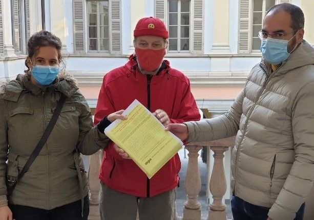 In 1.600 hanno firmato per la riapertura del Pronto Soccorso dell’Ospedale italiano di Viganello In 1.600 hanno firmato per la riapertura del Pronto Soccorso dell’Ospedale italiano di Viganello