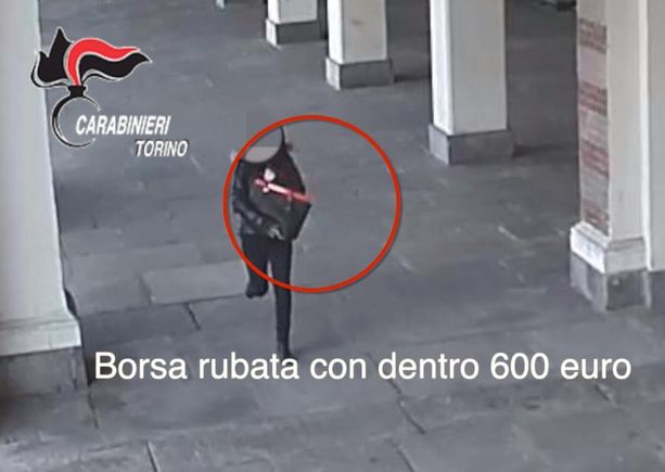 Fedeli derubati in chiesa mentre stanno pregando, una coppia finisce in manette [VIDEO]