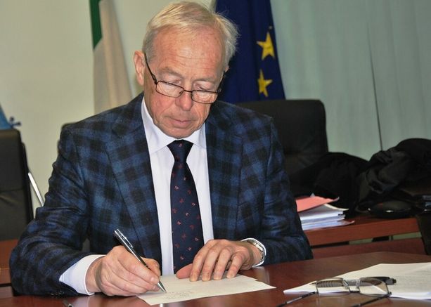 Fondazione Cassa di Risparmio di Saluzzo chiamata a scegliere un soggetto di “chiara e riconosciuta fama” Fondazione Cassa di Risparmio di Saluzzo chiamata a scegliere un soggetto di “chiara e riconosciuta fama”