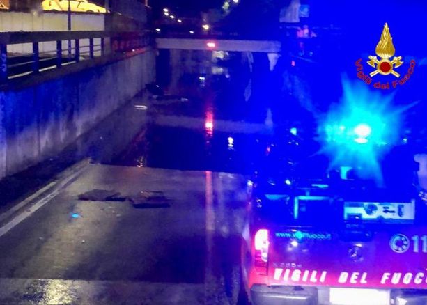 FOTO. Nottata di maltempo e di danni nel Basso Varesotto: Saronno, Olgiate e Samarate le città più colpite FOTO. Nottata di maltempo e di danni nel Basso Varesotto: Saronno, Olgiate e Samarate le città più colpite