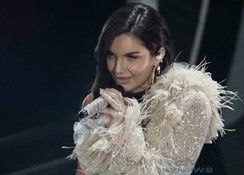 Elettra Lamborghini esce con ‘Castigo’, un nuovo brano in spagnolo insieme a Mayo