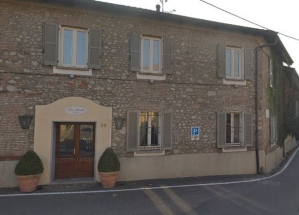 Ladri in azione nella notte da Annetta: ristoratore ferito dopo una collutazione