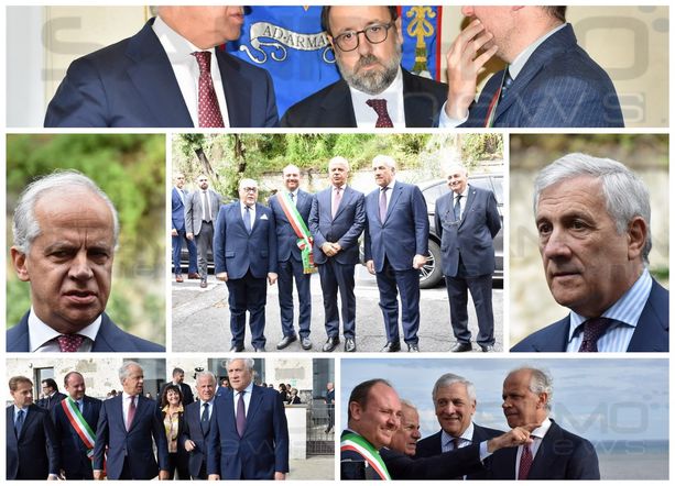 Ventimiglia, confini serrati: Italia e Francia unite contro l'immigrazione illegale (Foto e video) Ventimiglia, confini serrati: Italia e Francia unite contro l'immigrazione illegale (Foto e video)