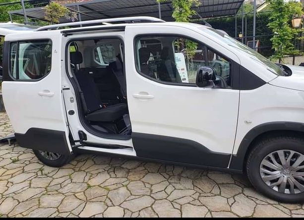 A Bricherasio taxi per un weekend: auto sportive e storiche accoglieranno passeggeri per solidarietà