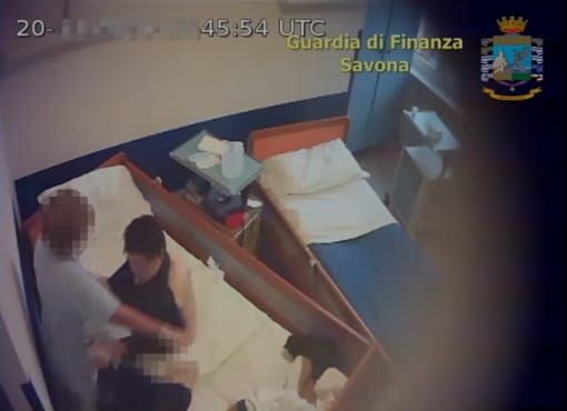 Maltrattamenti nella rsa di Varazze, condannate due oss a 2 anni e 10 mesi