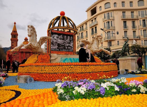 Mentone, calato il sipario sulla Fete du Citron è tempo di bilanci: +45% di fatturato Mentone, calato il sipario sulla Fete du Citron è tempo di bilanci: +45% di fatturato